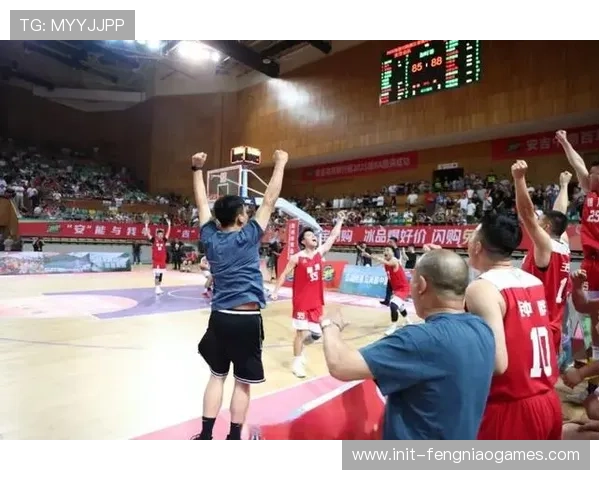 湖州省城市足球联赛揭幕，长兴队与吴兴队上演红蓝德比